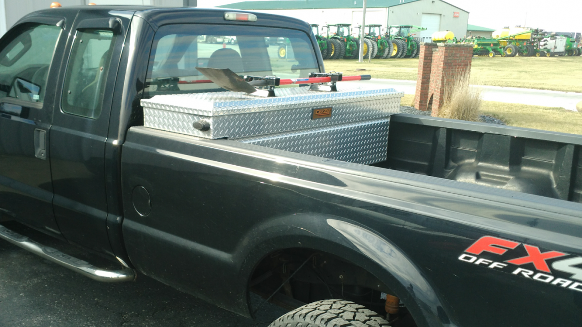 shovel rack, rake rack, tool rack, tool holder, truck box, trailer tool rack,